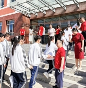 我旗796名考生以青春执笔奔赴高考之约