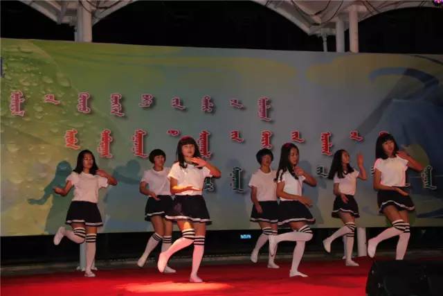 74009eb6d3d169e1de77c2dec3cec4d1.jpg