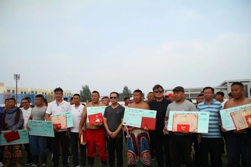 fce56655ceea97b8c89077581e17b6a4.jpg