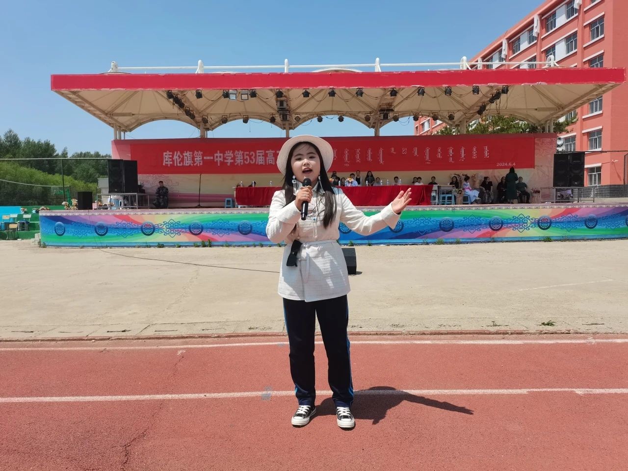 288f2438e6373b29c0fae12caea4ada9.jpg
